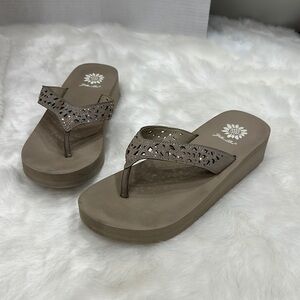 Yellow Box tan wedges size 8